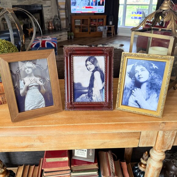 3 Vintage Frames with Beautiful Women from the 1920's - Picture 5 of 15